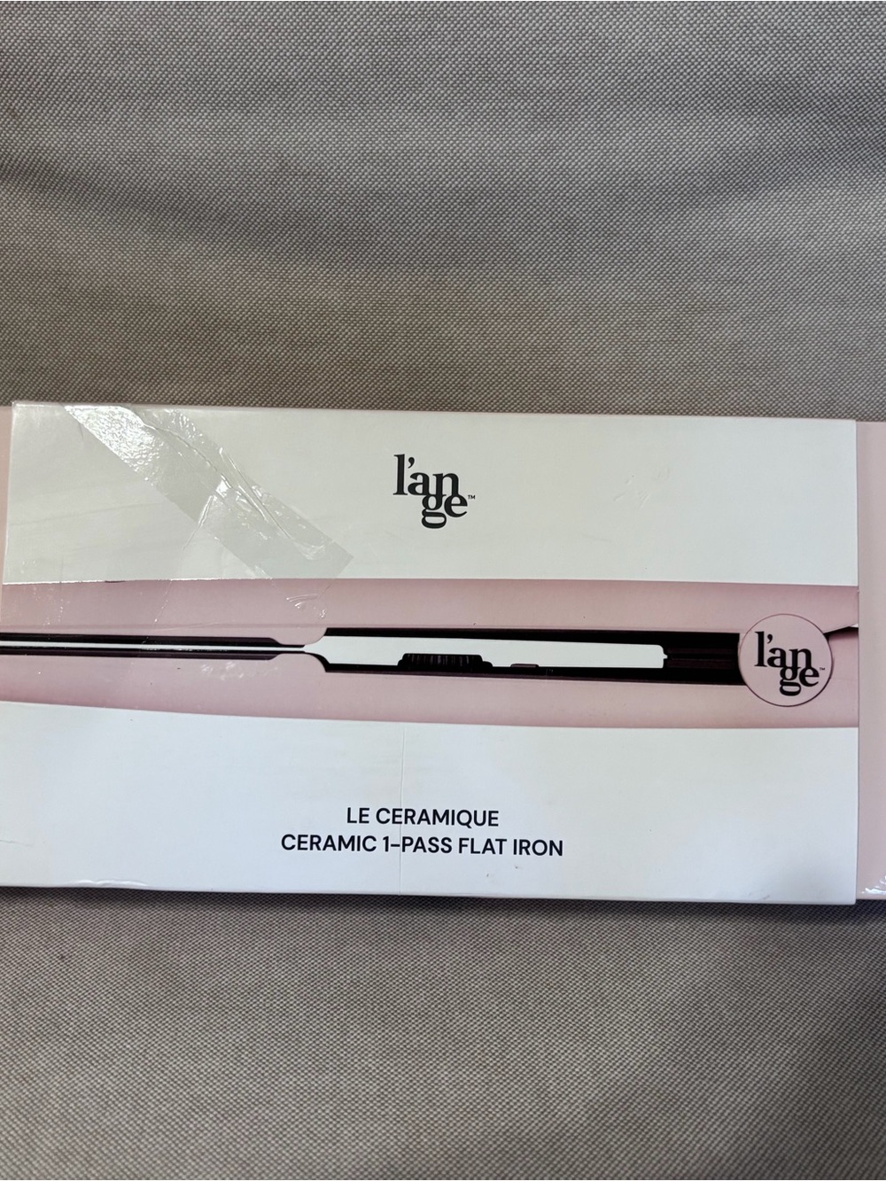 Lange Ceramic 1-Pass Flat Iron in Black and Pink
